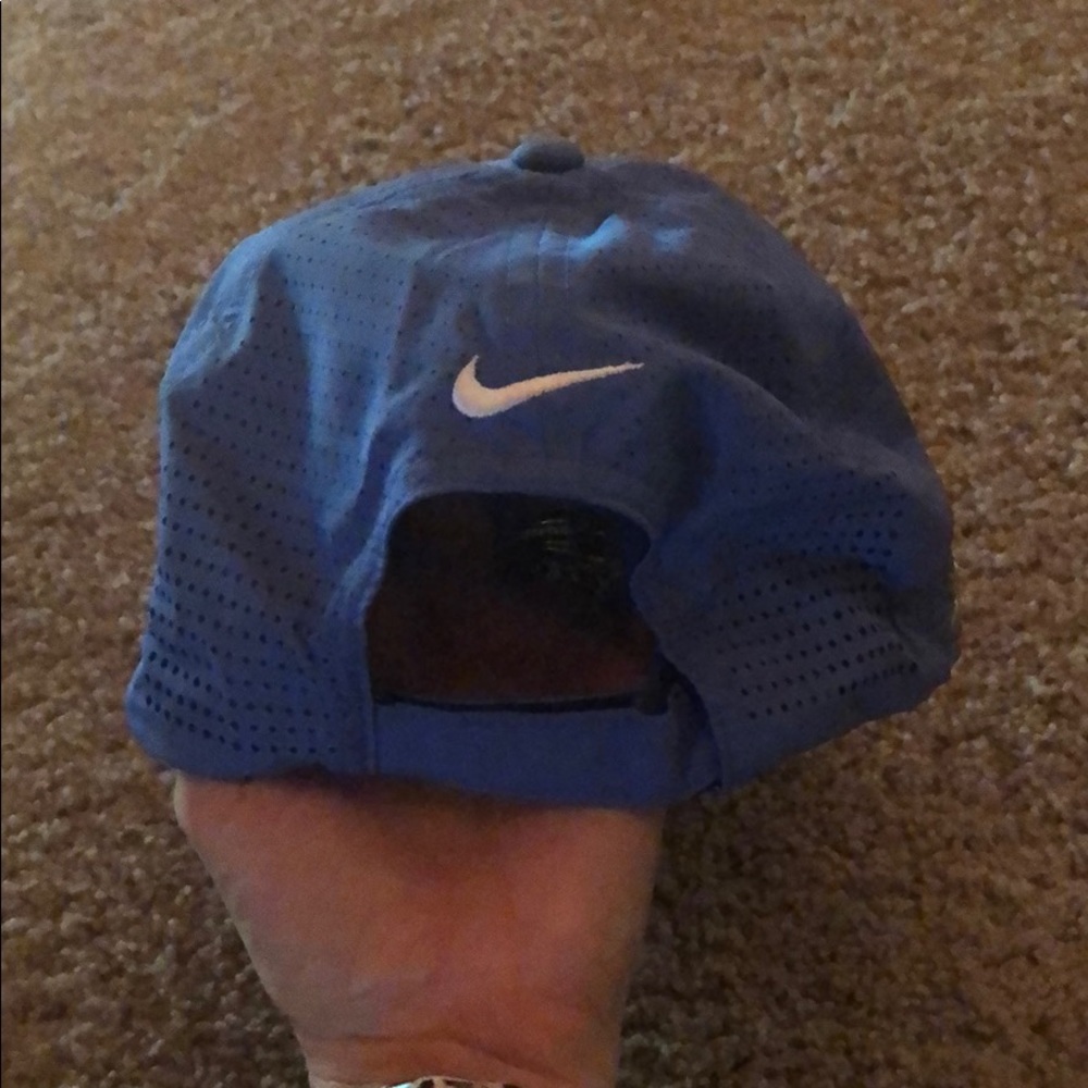 Nike hat - Picture 2 of 4
